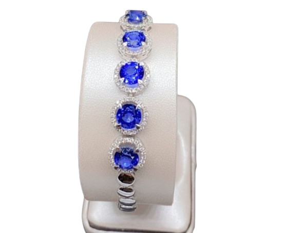 Gelang Mata Biru